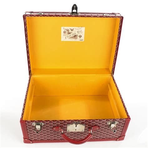 GOYARD Goyardine Valise Palace 55 Travel Trunk Red.